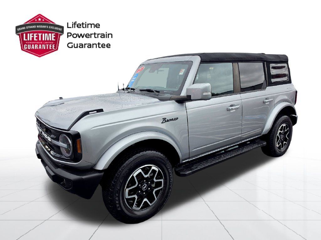 Used 2023 Ford Bronco Outer Banks AWD/4WD image 1