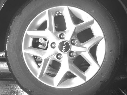 Used 2025 Kia Soul LX w/ LX Technology Package FWD image 15