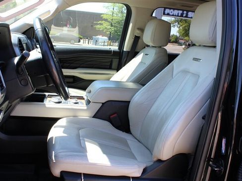 Used 2019 Ford Expedition Platinum AWD/4WD image 12