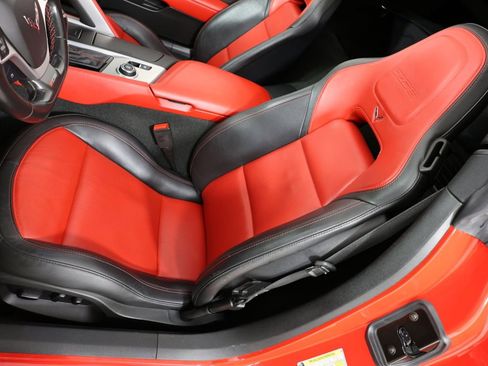 Used 2019 Chevrolet Corvette Z06 image 2