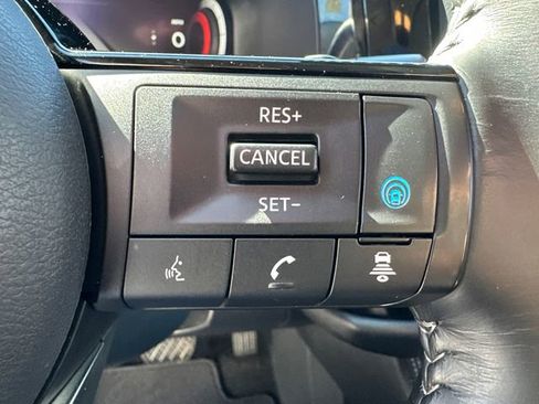 Used 2023 Nissan Pathfinder Platinum w/ Lighting Package (N93) image 32