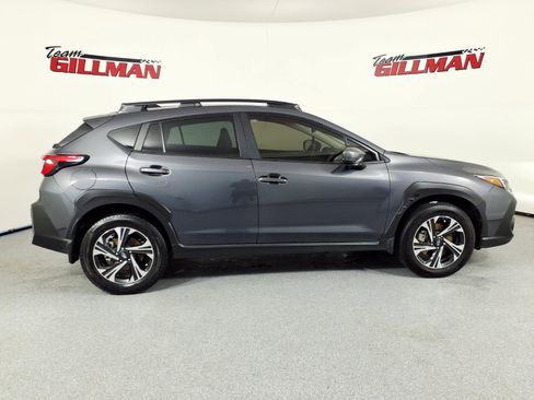 Used 2024 Subaru Crosstrek 2.0i Premium image 5