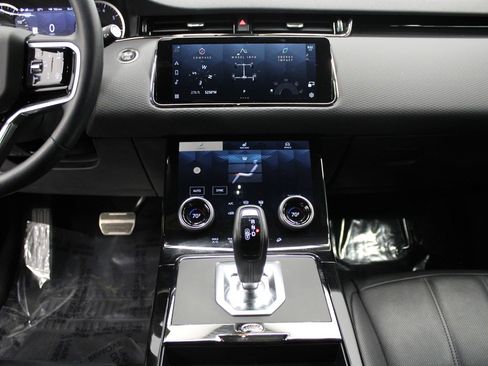 Used 2023 Land Rover Range Rover Evoque R-Dynamic S image 24