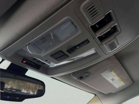 Used 2015 Cadillac SRX Luxury image 20