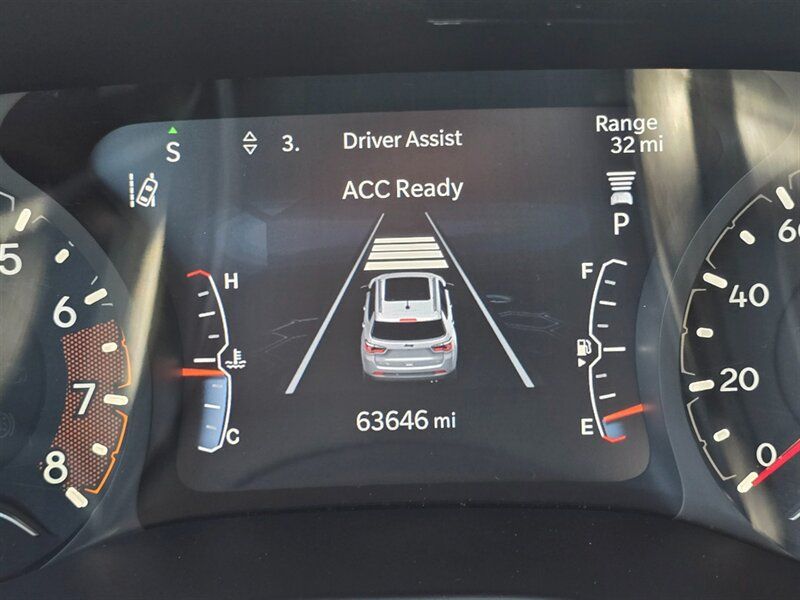 Used 2023 Jeep Compass Trailhawk AWD/4WD image 5