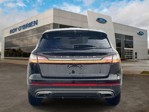 Used 2023 Lincoln Nautilus Reserve w/ Equipment Group 201A image 4