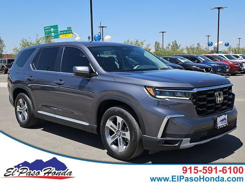 Certified 2025 Honda Pilot EX-L image 1
