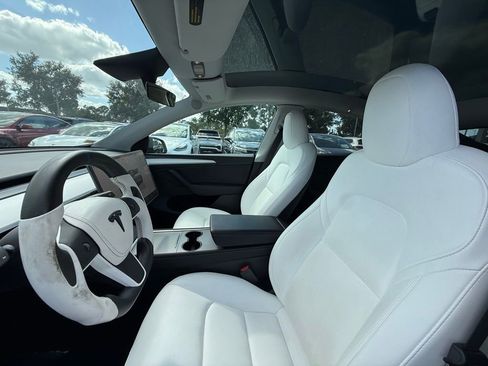 Used 2023 Tesla Model Y Performance image 20