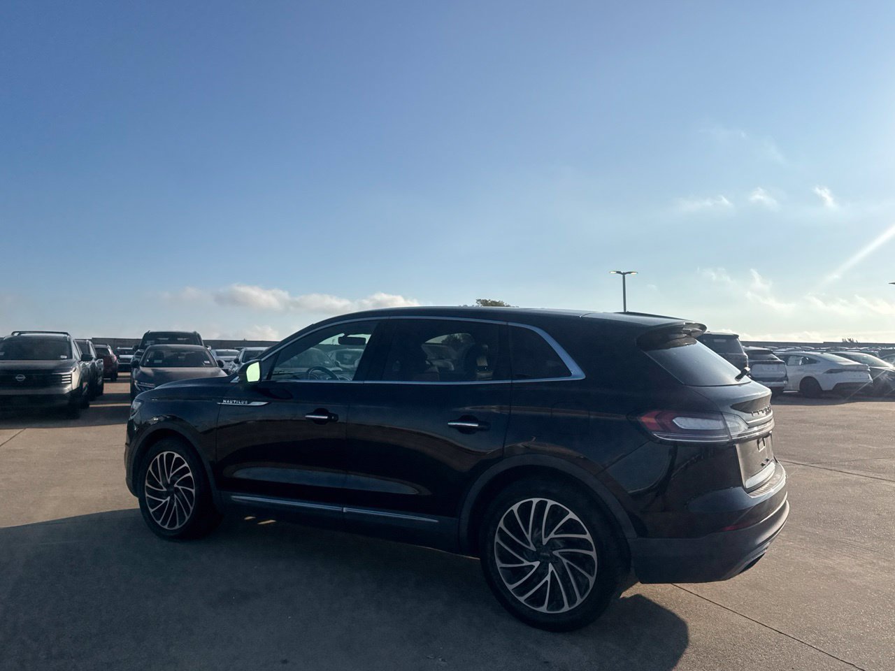 Used 2019 Lincoln Nautilus Reserve w/ Cargo Utility Package FWD image 19