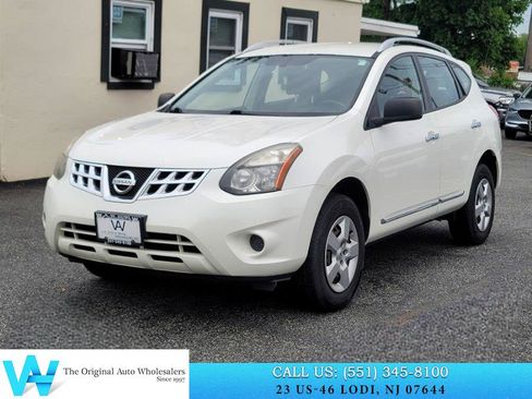 Used 2015 Nissan Rogue S w/ Convenience Package AWD/4WD image 3