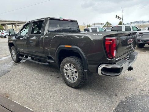 Used 2022 GMC Sierra 2500 Pro w/ Convenience Package image 6