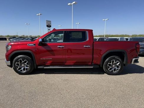 New 2026 GMC Sierra 1500 SLT image 6