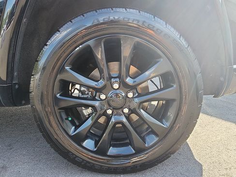 Used 2018 Jeep Grand Cherokee Altitude AWD/4WD image 9