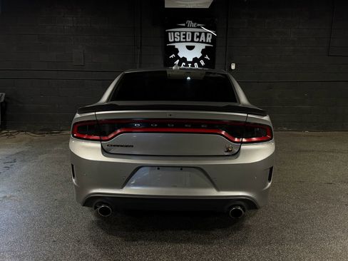 Used 2018 Dodge Charger R/T Scat Pack RWD image 5