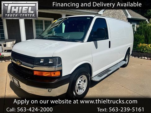 Used 2018 Chevrolet Express 2500 w/ Driver Convenience Package RWD image 1