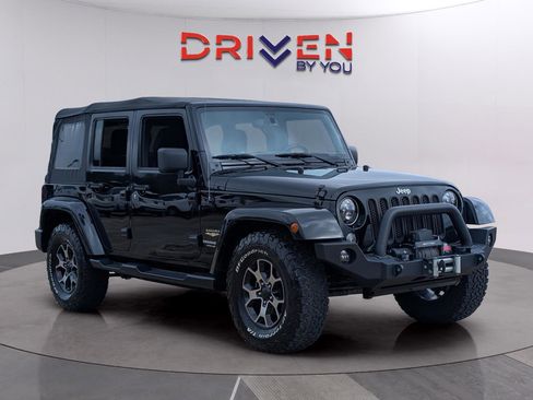 Used 2015 Jeep Wrangler Unlimited Sahara w/ Connectivity Group image 2