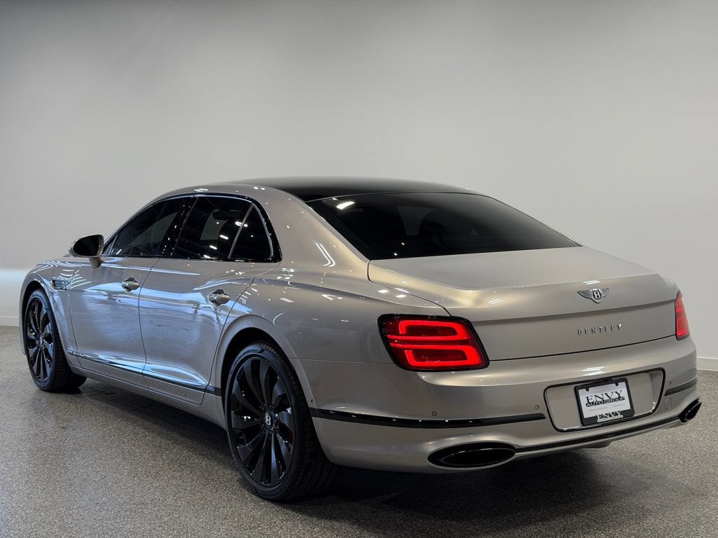 Used 2022 Bentley Flying Spur W12 AWD/4WD image 25