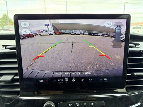 Used 2024 Ford Transit 350 XLT RWD image 19