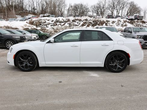Used 2022 Chrysler 300 S image 4