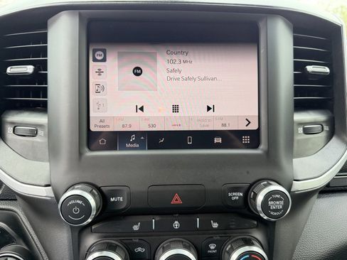 Used 2022 RAM 1500 Big Horn image 24