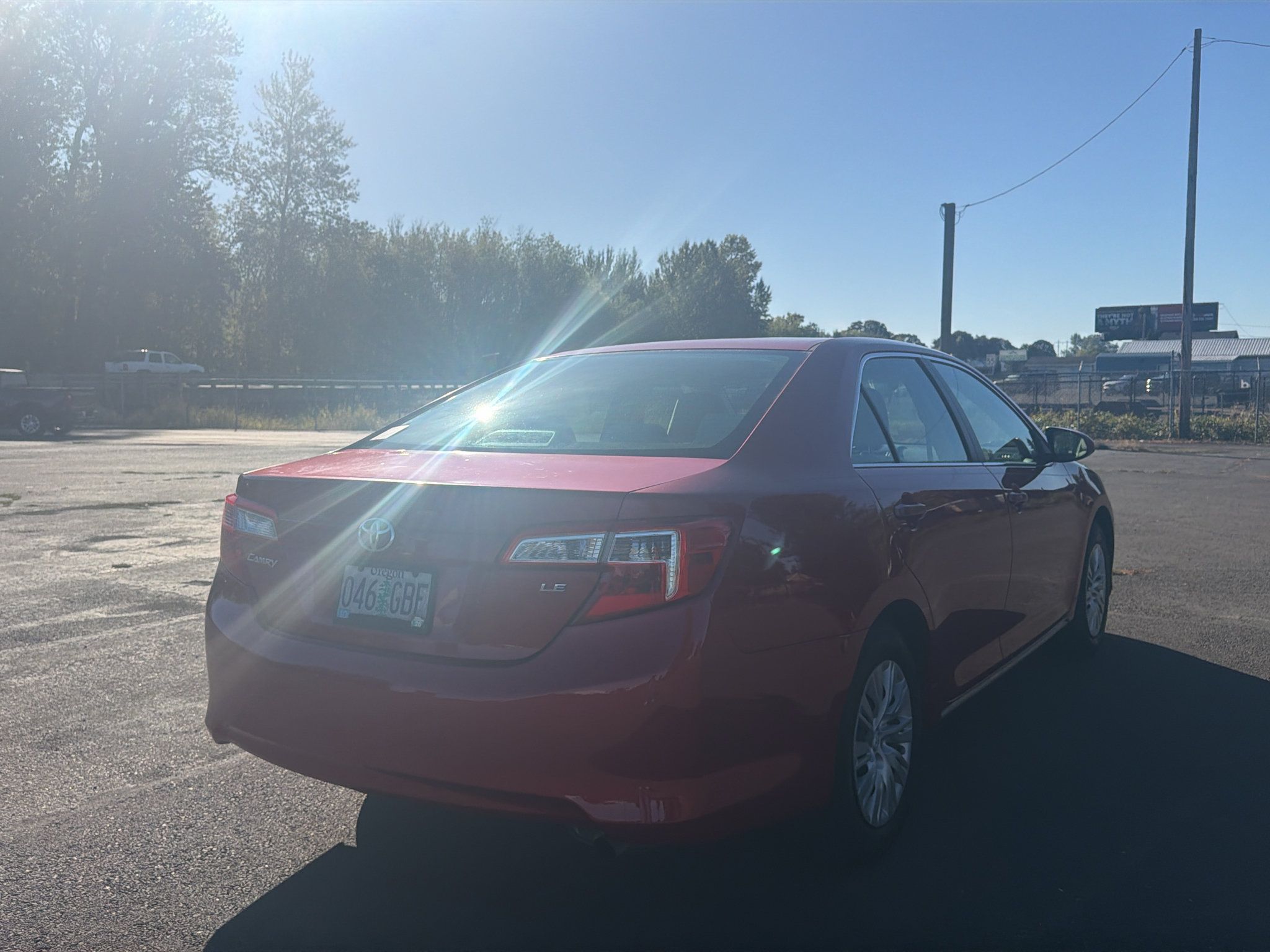Used 2012 Toyota Camry LE FWD image 9