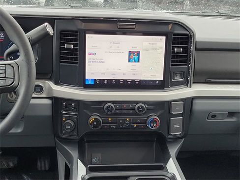 New 2025 Ford F350 XLT w/ Black Appearance Package image 26