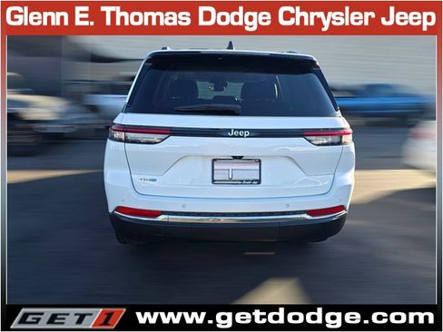 Used 2022 Jeep Grand Cherokee Limited 4xe image 8