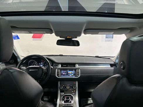 Used 2017 Land Rover Range Rover Evoque SE AWD/4WD image 10