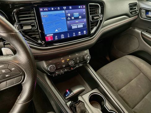 Used 2025 Dodge Durango GT AWD/4WD image 26