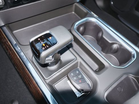 New 2026 GMC Sierra 1500 Elevation image 19