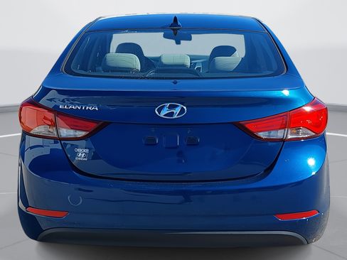 Used 2014 Hyundai Elantra SE image 6