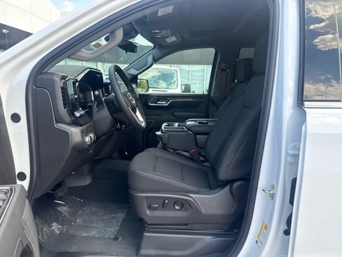 New 2026 GMC Sierra 1500 SLE AWD/4WD image 13