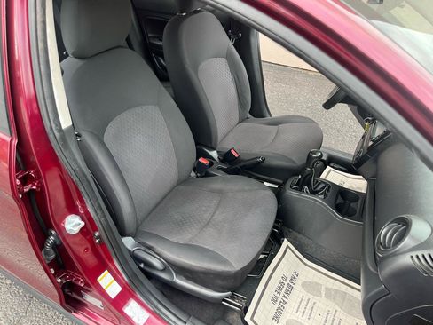 Used 2020 Mitsubishi Mirage ES FWD image 28