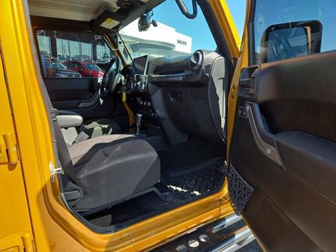 Used 2014 Jeep Wrangler Unlimited Sport w/ Quick Order Package 24S AWD/4WD image 14