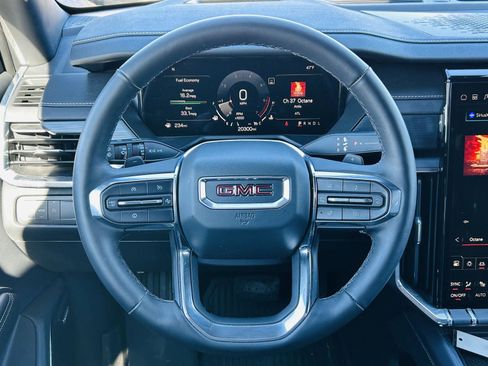 Used 2024 GMC Acadia Elevation w/ Black Edition image 21