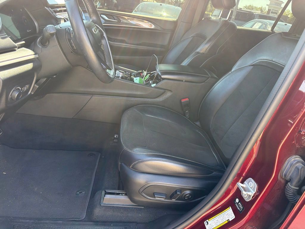Used 2022 Jeep Grand Cherokee L Laredo RWD image 27
