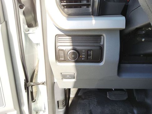 New 2025 Ford F450 XL w/ XL Chrome Package AWD/4WD image 8