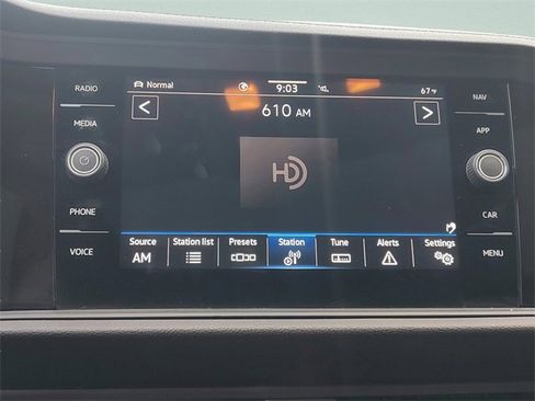 Used 2024 Volkswagen Jetta SEL image 33