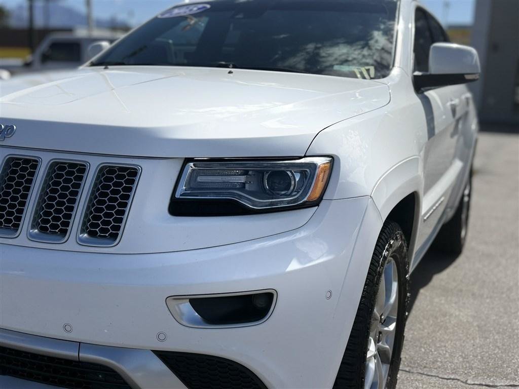 Used 2015 Jeep Grand Cherokee Summit w/ Platinum Series Group AWD/4WD image 11