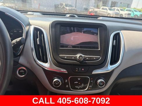 Used 2023 Chevrolet Equinox LS w/ Driver Confidence II Package AWD/4WD image 12
