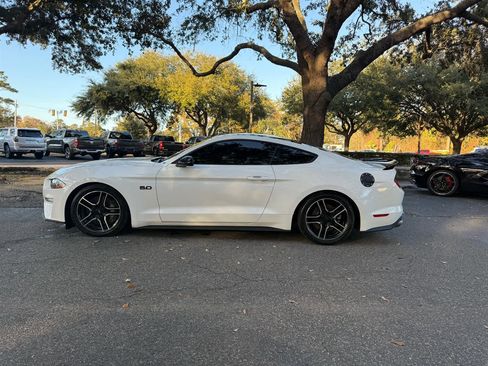 Used 2018 Ford Mustang GT image 9