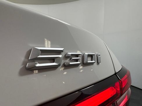 Certified 2024 BMW 530i w/ Premium Package RWD image 10