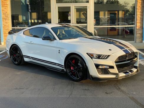 Used 2021 Ford Mustang Shelby GT500 w/ Technology Package RWD image 1