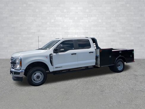 Used 2025 Ford F350 XL w/ XL Chrome Package image 16