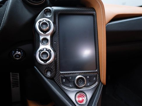 Used 2020 McLaren 720S Luxury RWD image 36
