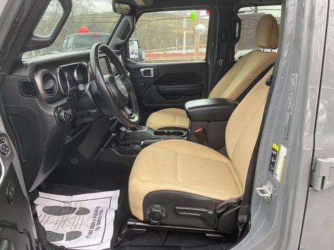 Used 2021 Jeep Wrangler Unlimited Sport image 12