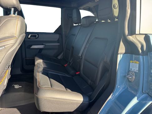 Used 2023 Ford Bronco Badlands image 18