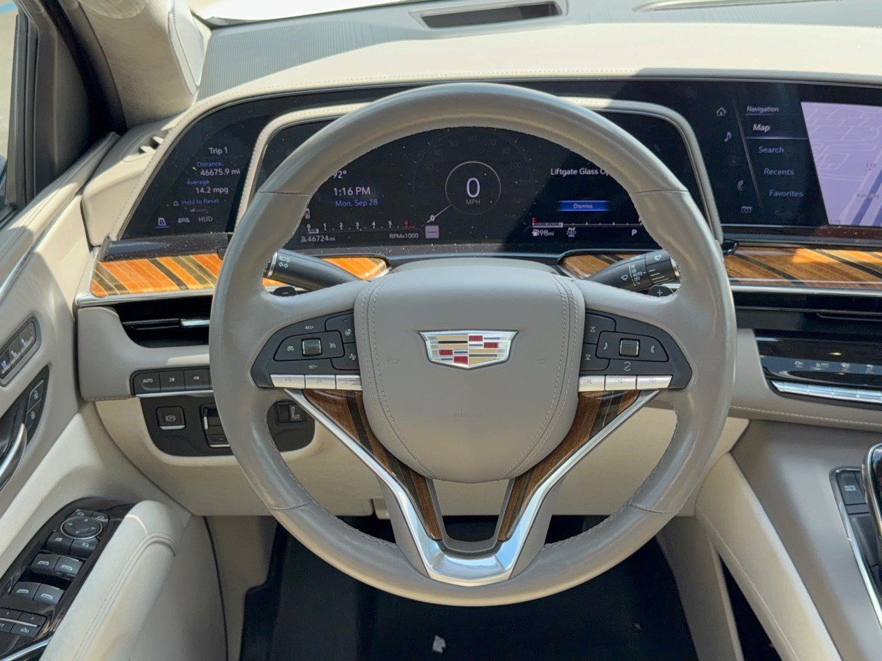 Used 2023 Cadillac Escalade Sport Platinum AWD/4WD image 10