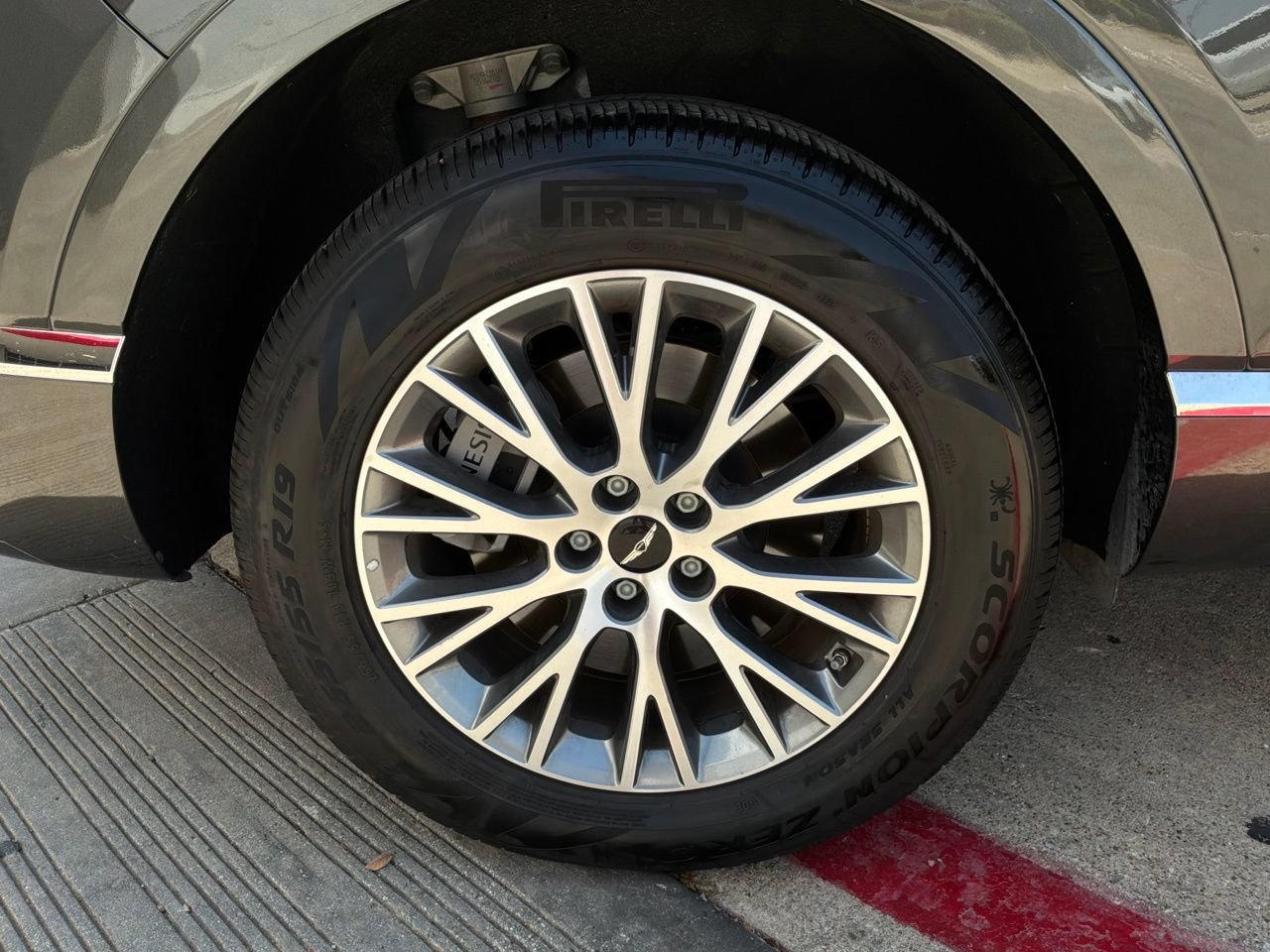 Used 2026 Genesis GV80 2.5T AWD/4WD image 9