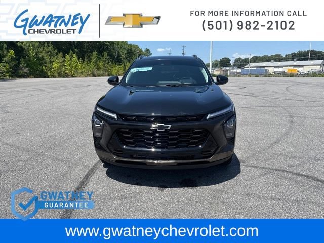 Used 2024 Chevrolet Trax ACTIV w/ Driver Confidence Package FWD image 2